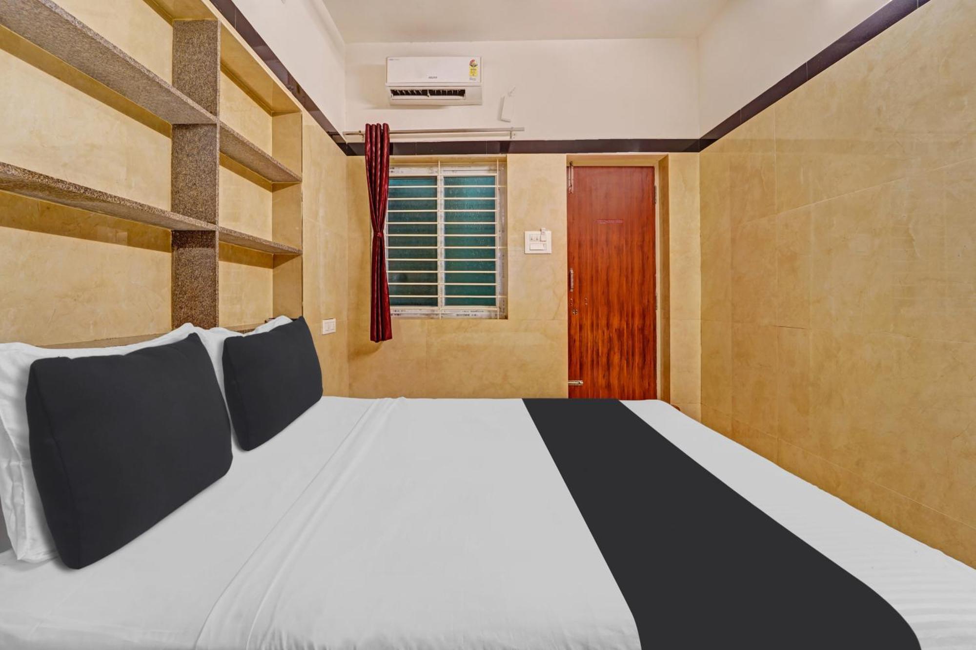 Super Hotel O Jaganath Nagar Near Hopes College Pilamedu Exteriör bild